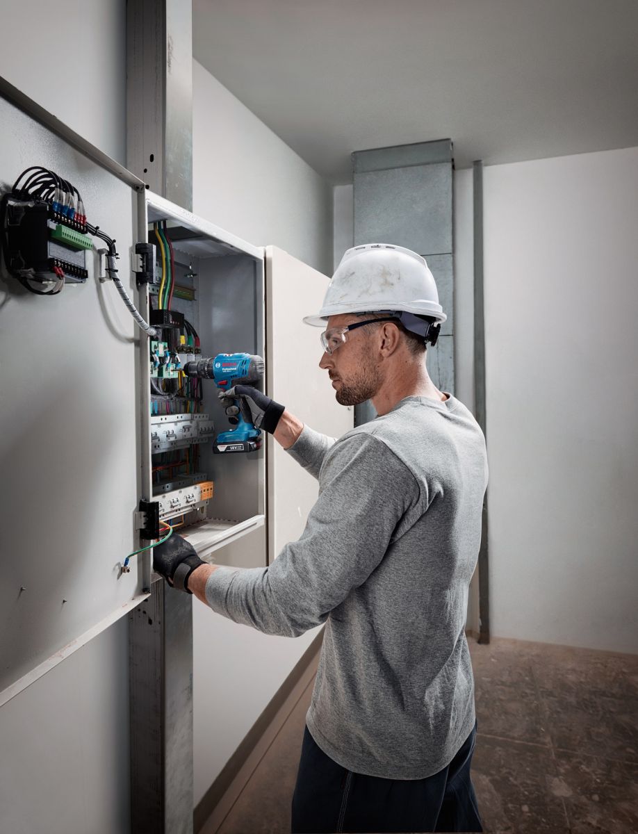 Шуруповерт Bosch GSB 183-LI 18V 1х2Ah (0.601.9K9.101)