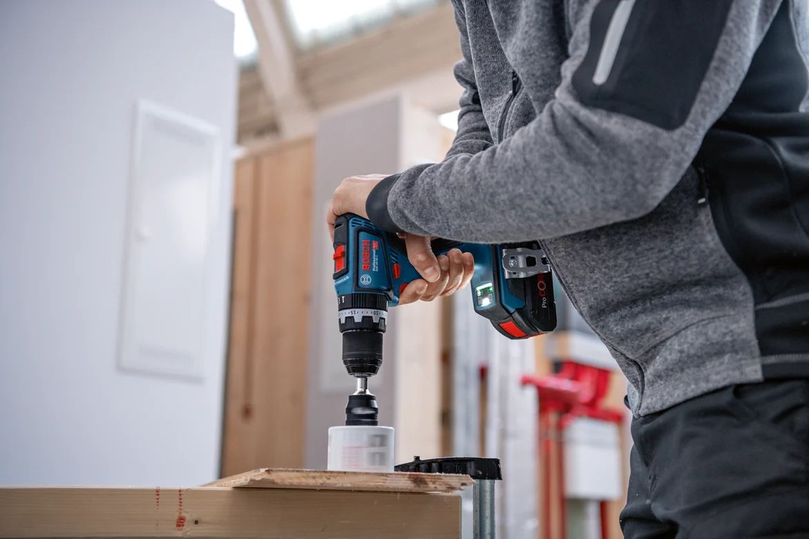 Шуруповерт Bosch GSB 18V-90 C 18В 2х4Агод (0.601.9K6.104)