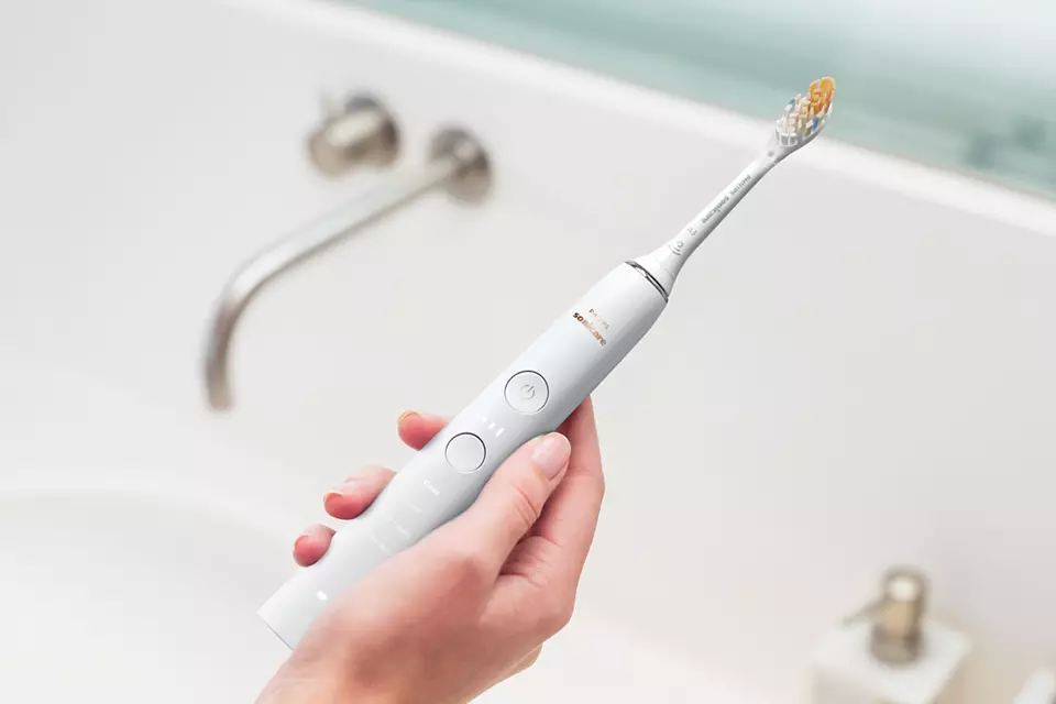 Електрична зубна щітка Philips Sonicare DiamondClean 9000 (HX9911/19)