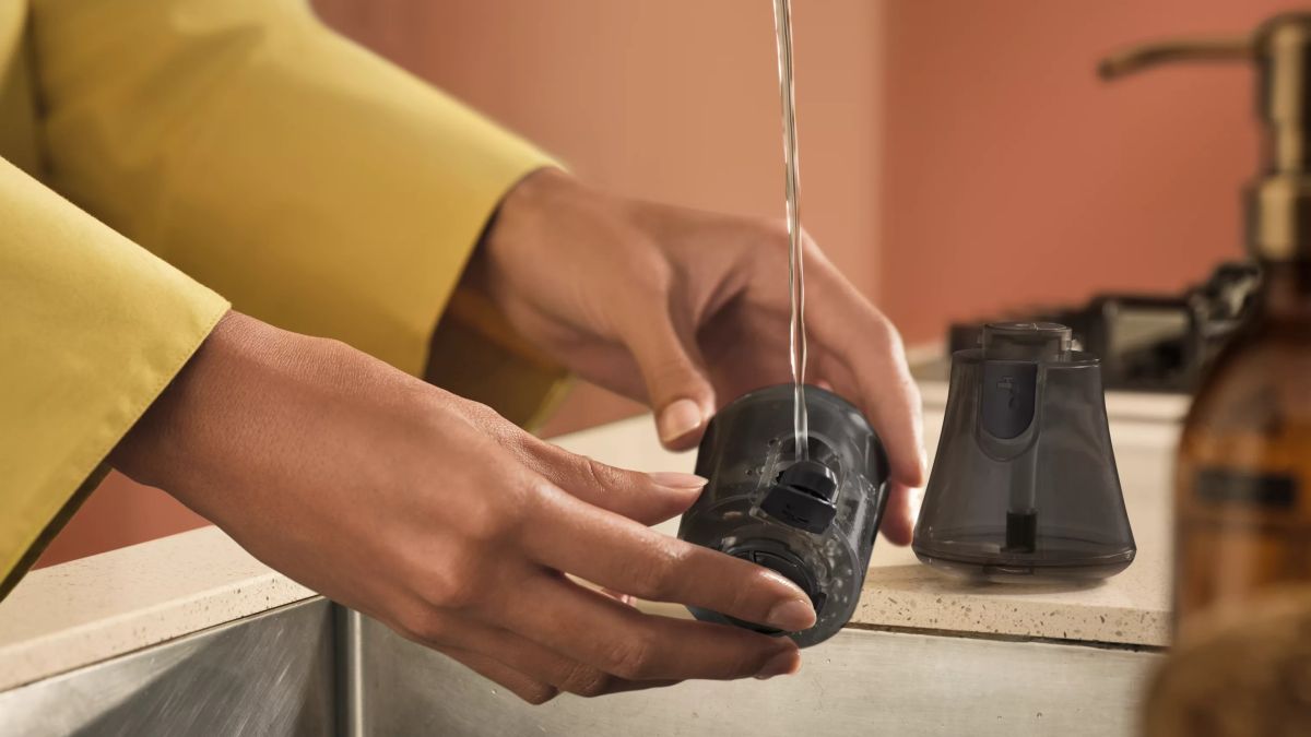 Відпарювач для одягу Philips STH7030/10