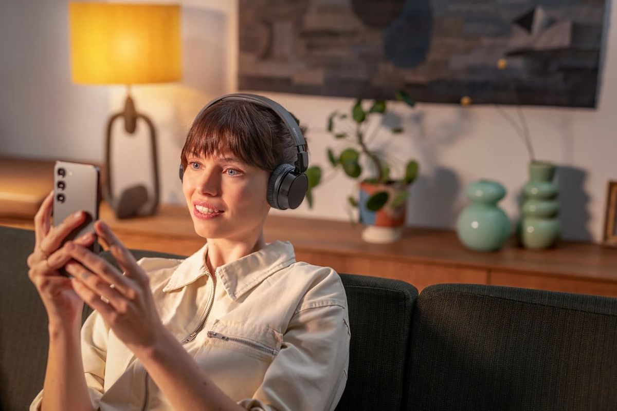 Навушники Philips TAH3209 Black