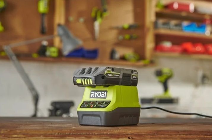 Зарядний пристрій Ryobi ONE+ RC18120 (5133002891)