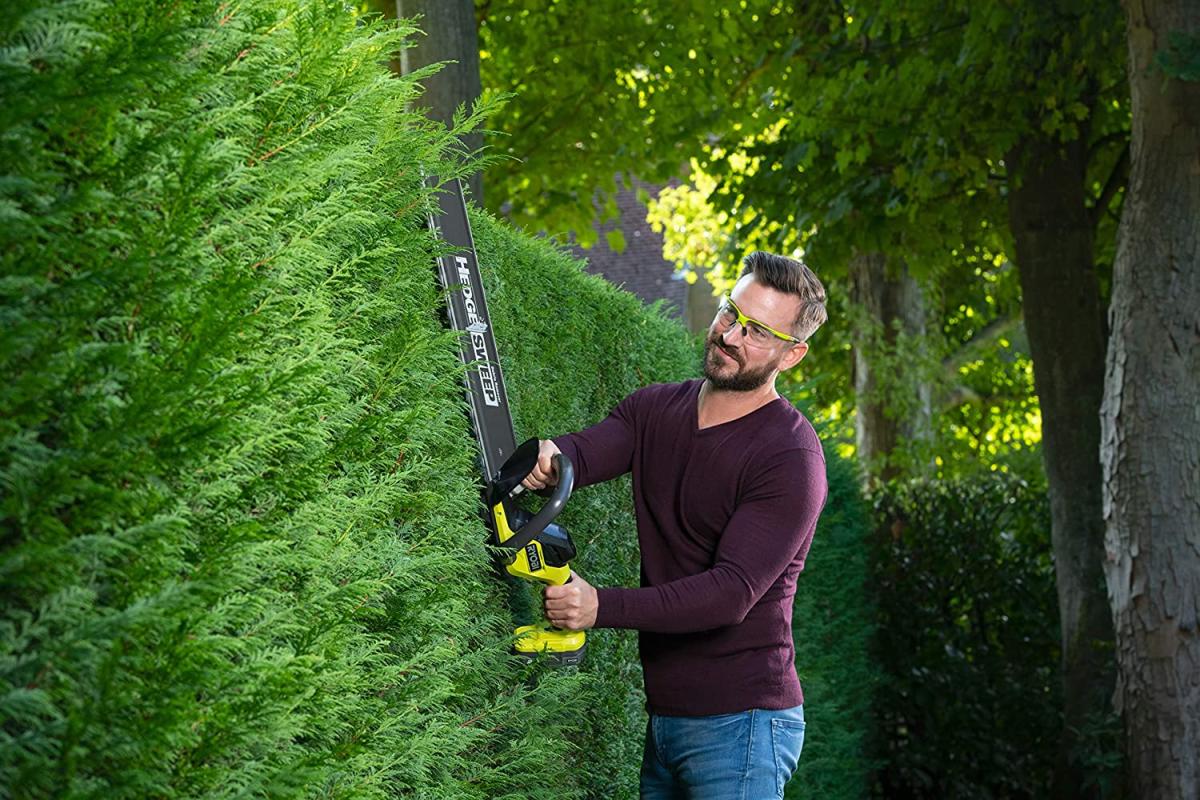 Кущоріз Ryobi ONE+ RY18HT55A-0 18В (без АКБ та ЗП) (5133004909)