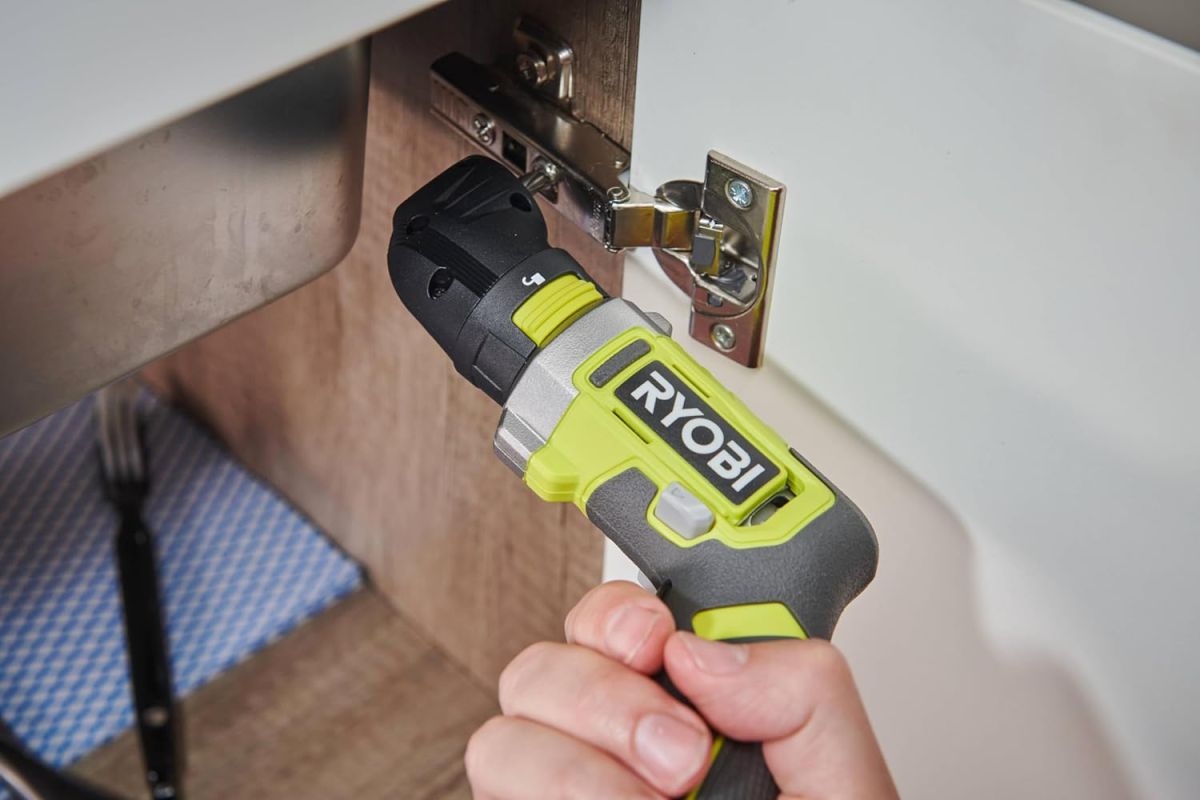Викрутка Ryobi RSD4-120TA2 USB Lithium 4V 1х2Ah (5133006211)