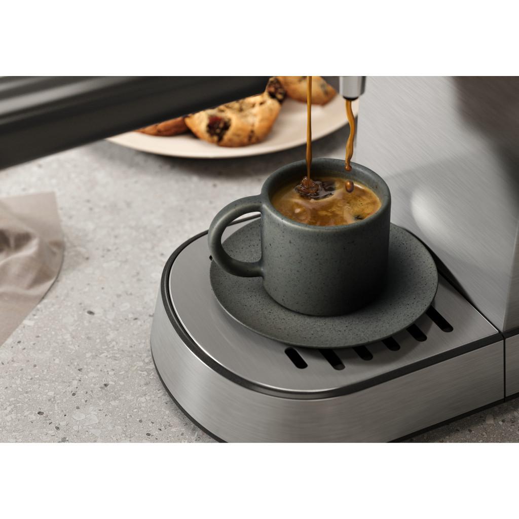 Кавоварка Electrolux E6EC1-6ST